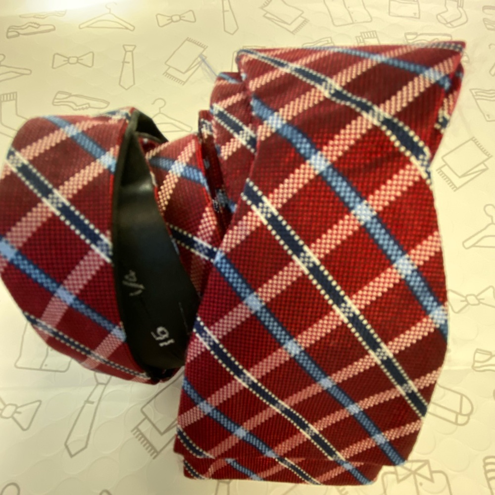 Countess Mara Bow Tie Plaid